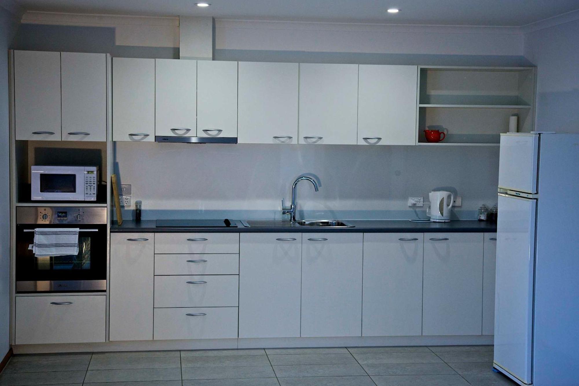 Penguin Beachfront Apartments חדר תמונה