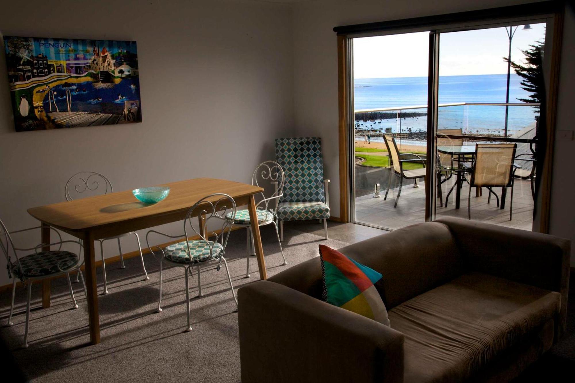 Penguin Beachfront Apartments חדר תמונה