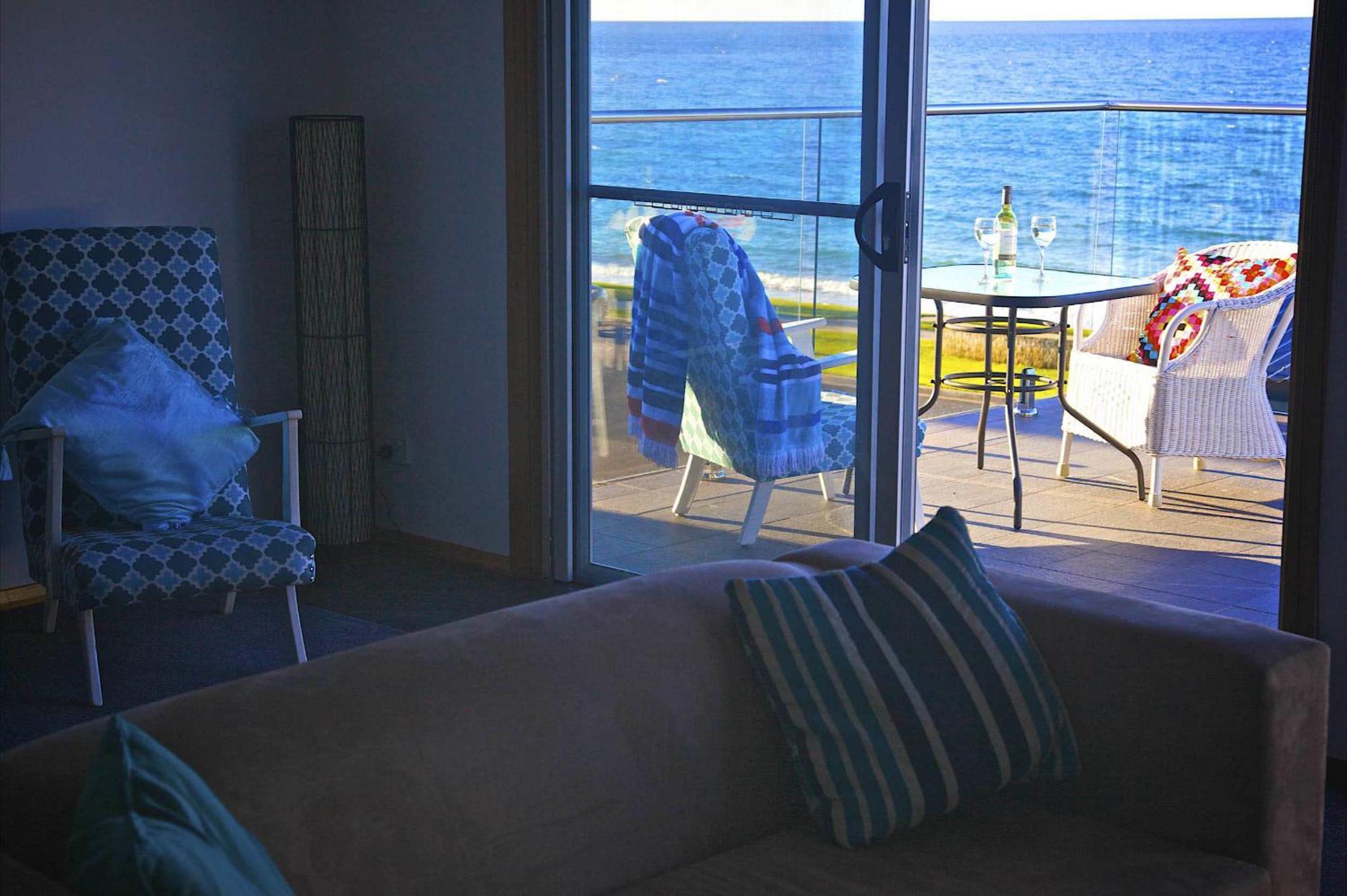 Penguin Beachfront Apartments חדר תמונה