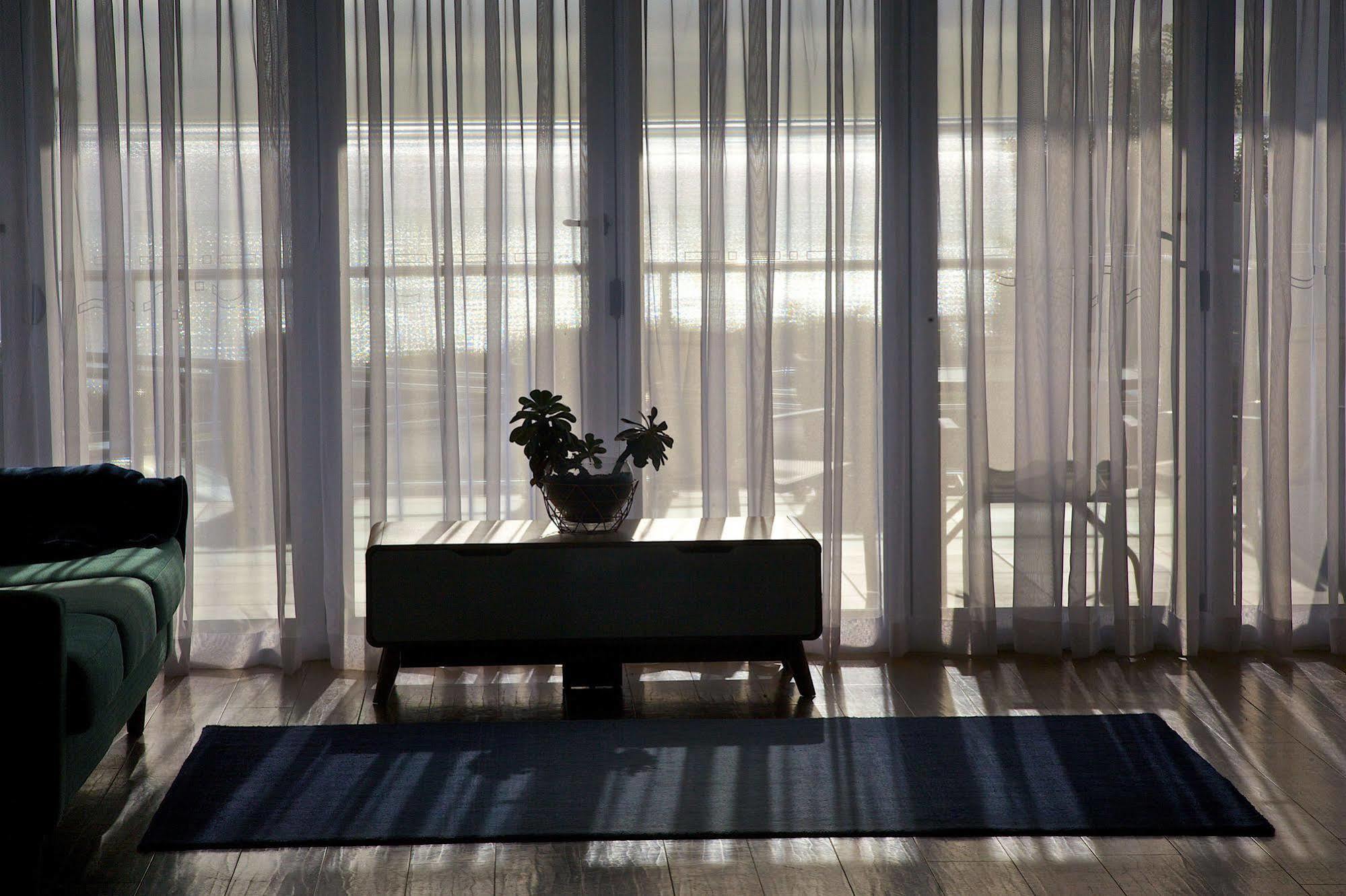Penguin Beachfront Apartments מראה חיצוני תמונה