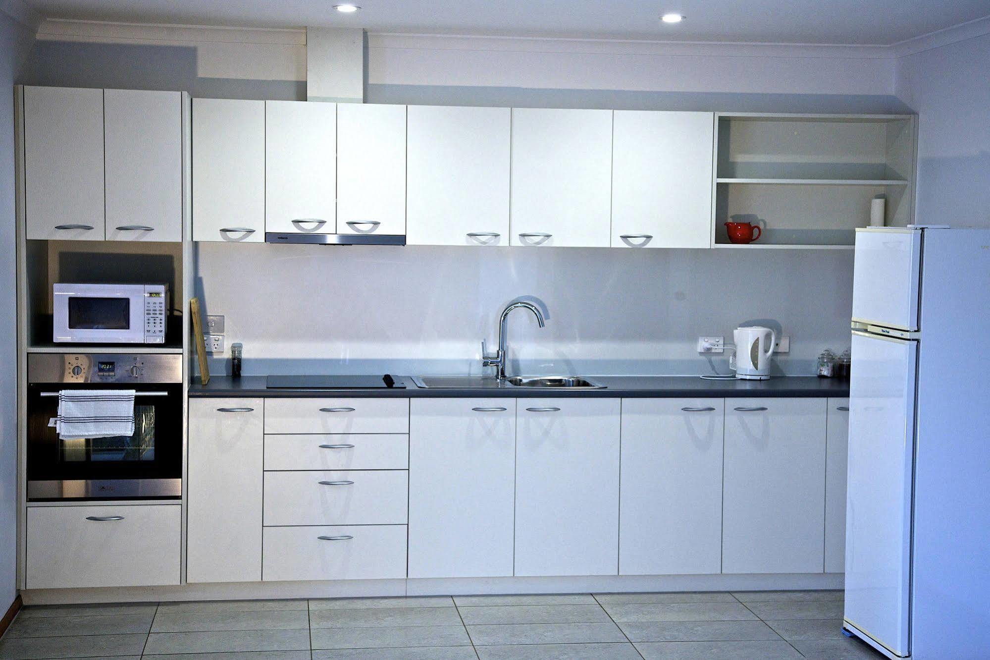 Penguin Beachfront Apartments מראה חיצוני תמונה